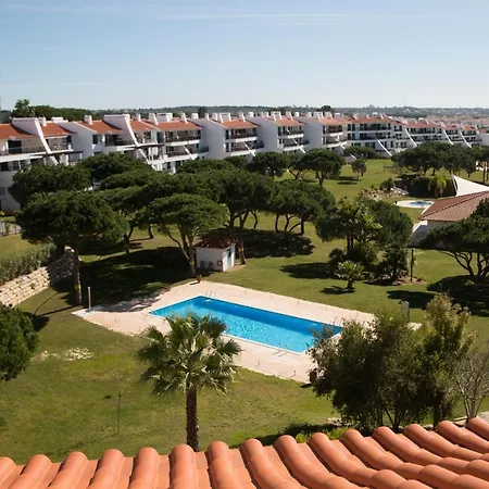 Feels Like Vila Sol Lovely *